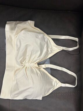 Seamless Cream Wireless Bralette - Comfortable Everyday Support